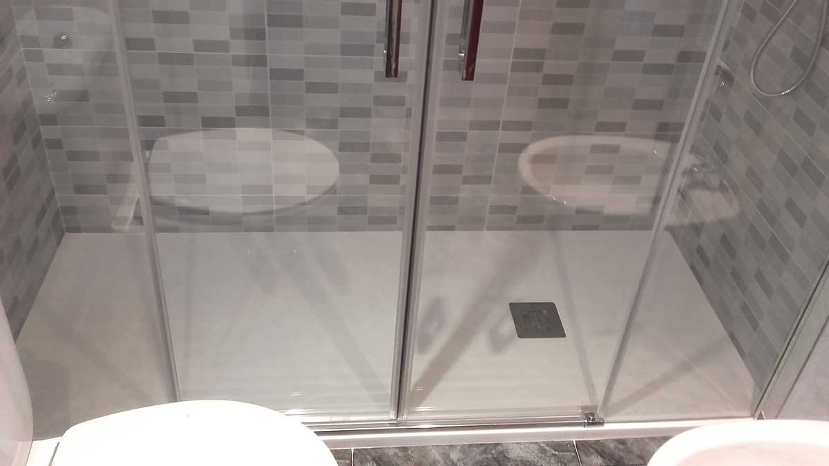 Cambio de bañera por ducha en el barrio del Clot en Barcelona